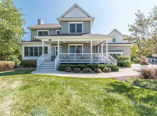 612 Meadow Vw, Mukwonago, WI 53149