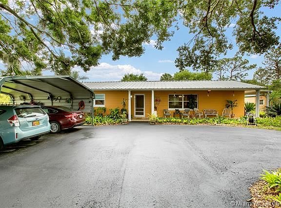3rd image of 2215 Lake Josephine Dr