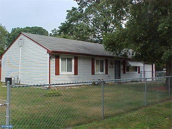 2nd image of 600 Evergreen Blvd