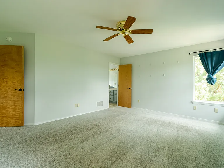 1360 Pinon Ridge Ct — Photo 35