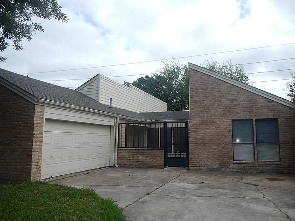 1st image of 7603 Las Brisas Dr