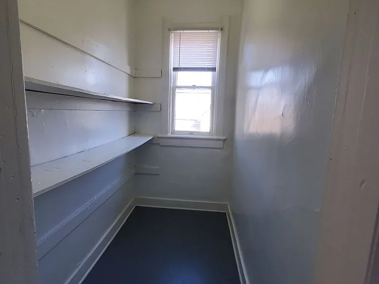 2478-2480 W Juneau Ave. (Duplex) — Photo 13