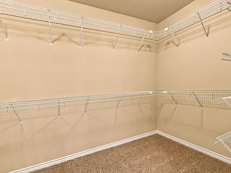 11707 Jarvis Dr — Photo 11