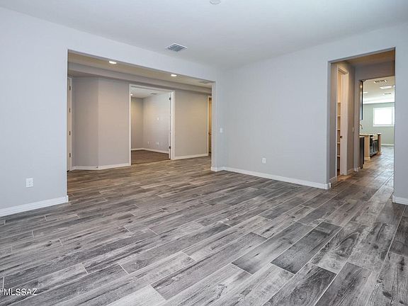 4th image of 11846 N Silver Village Pl