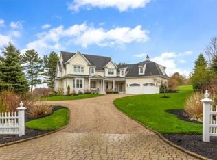 17 Brook St, Walpole, MA 02081