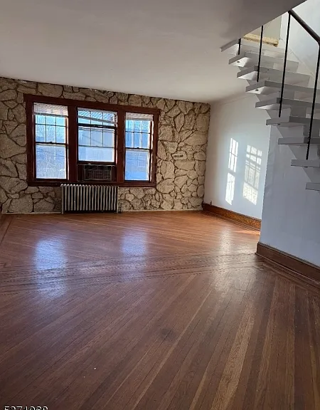 204 Columbia Ave — Photo 7