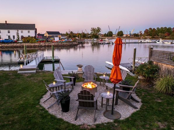 35 Salter Street, Portsmouth, NH 03801