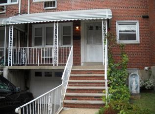 6151 219th St, Bayside, NY 11364