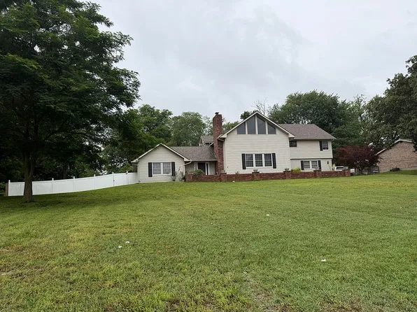 447 Ingram Rd, Sikeston, MO 63801
