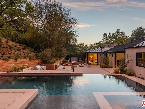 3187 Oakdell Rd, Studio City, CA 91604