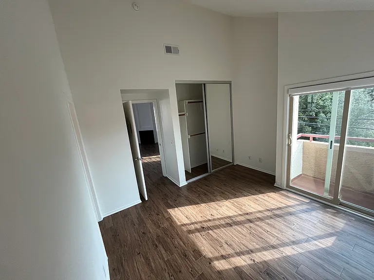 2532 S Centinela Ave #7 — Photo 7