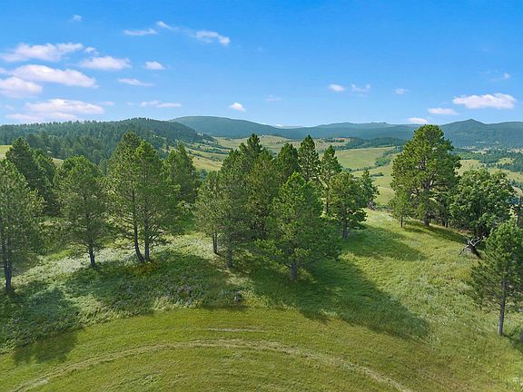 2nd image of 4 Three Peaks Pass