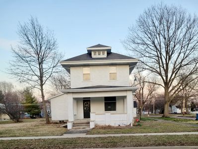 425 S Division St, Chenoa, IL, 61726