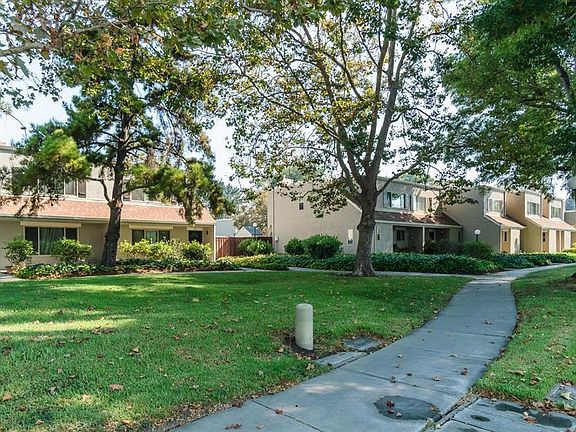 3rd image of 293 Chynoweth Ave