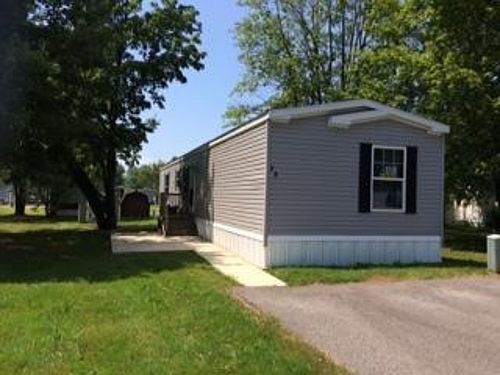 1st image of 19 Aspen Dr