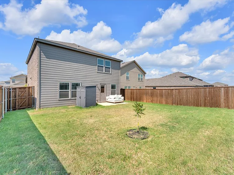 14152 Calderwood St — Photo 32