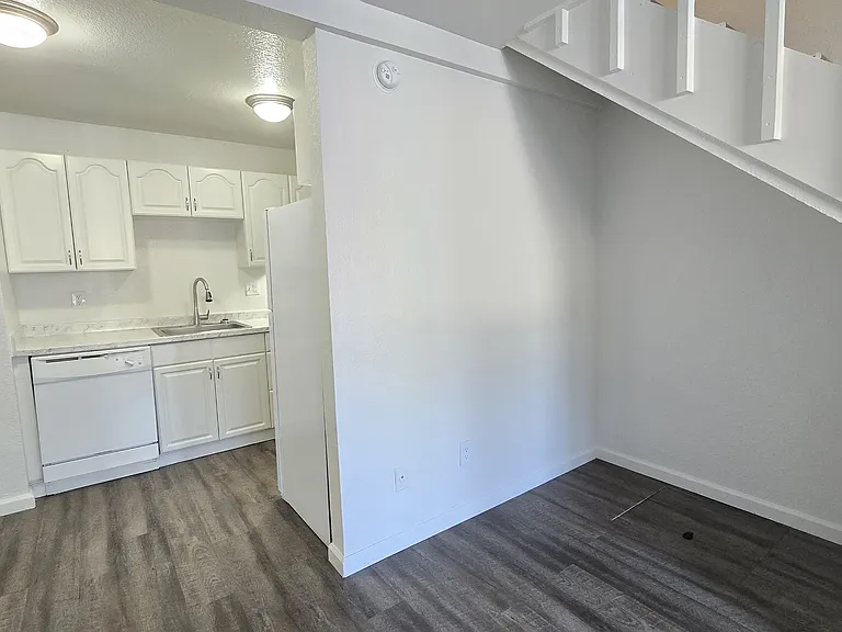Moana Apartment Homes — Photo 20