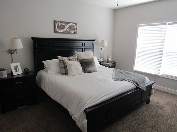 5th image of 239 Gleneagles Way