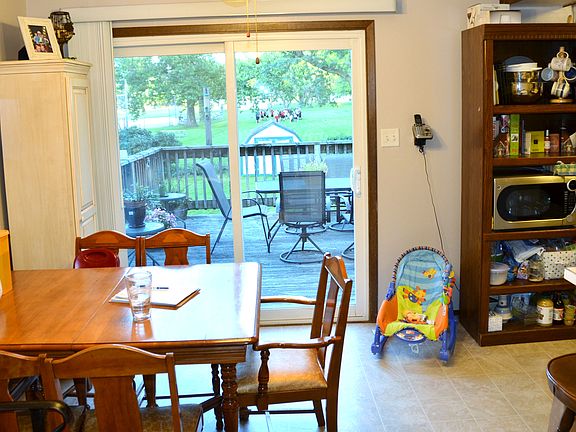 Dining Room/Deck