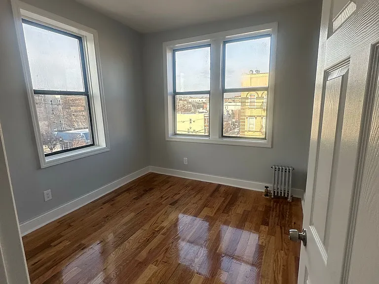 119 - Golden Crest 119 60th Street, LLC — Photo 23