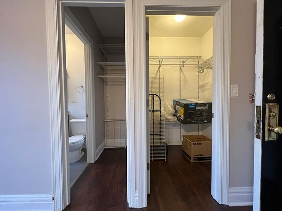 3rd image of 916 W Diversey Pkwy #311