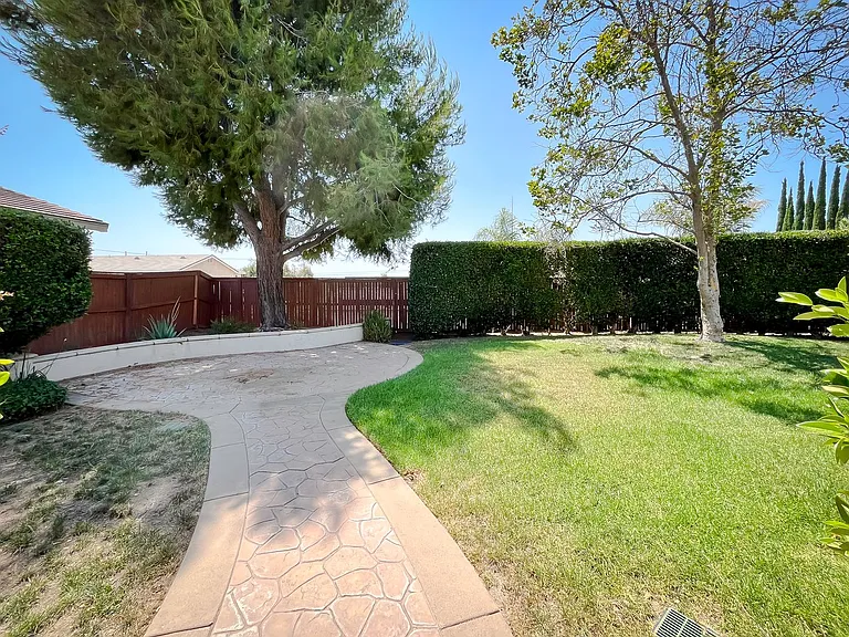 7905 Leway Dr — Photo 61