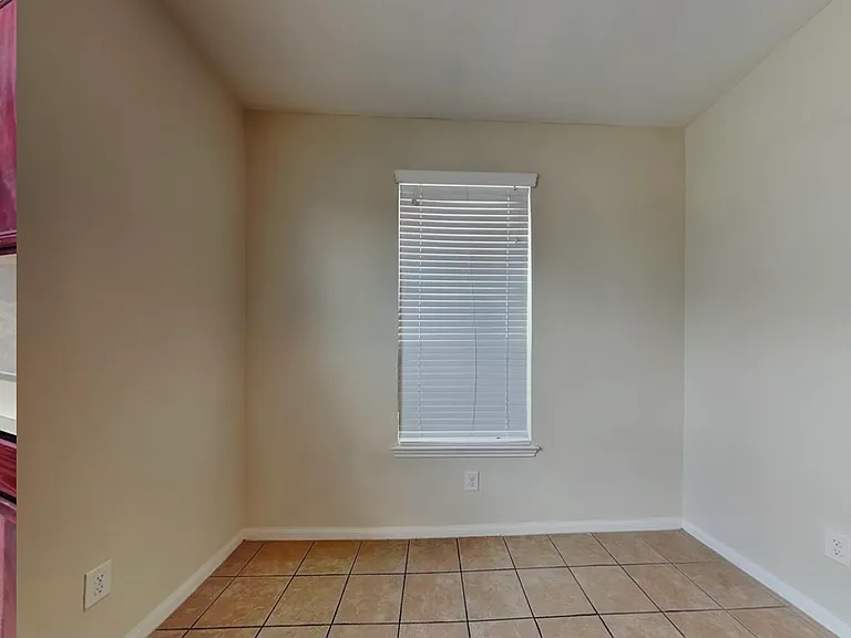 1026 Doubletree Glen Dr — Photo 5