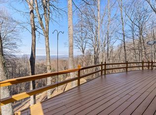 850 Ammons Rd, Franklin, NC 28734