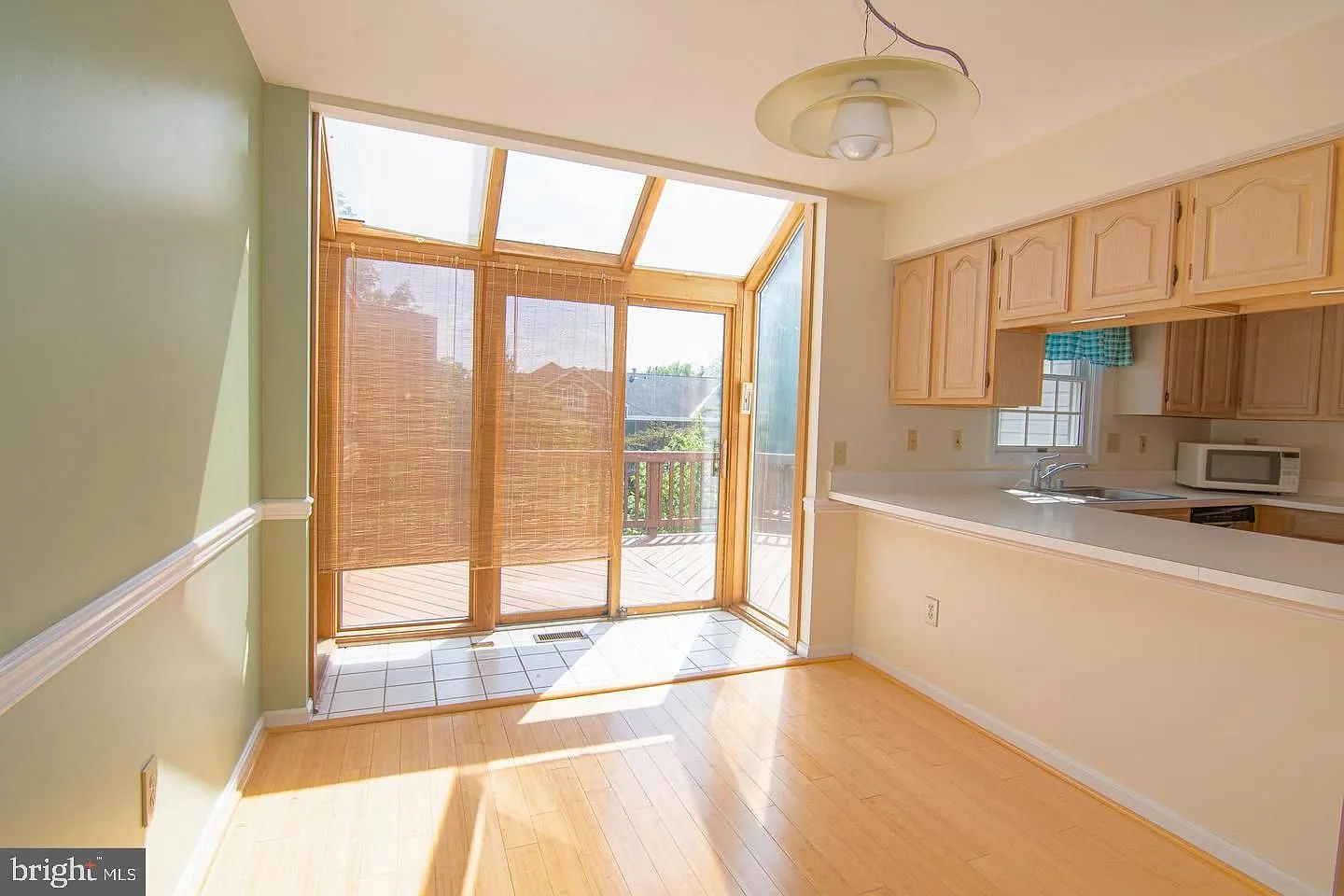 3 bed, 3.5 bath, 1636 sqft, $2,700 — Photo 4