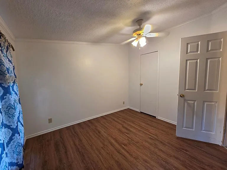 1723 Scott Rd — Photo 14