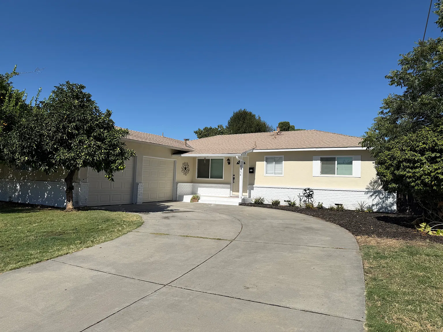 3 bed, 1400 sqft, $2,750 — Photo 1