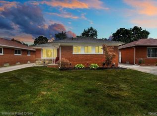 21610 Gardner St, Oak Park, MI 48237