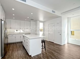 2866 C St, San Diego, CA 92102