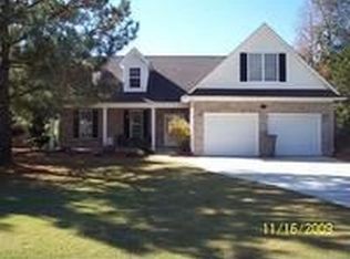 724 Washington Acres Rd, Hampstead, NC 28443