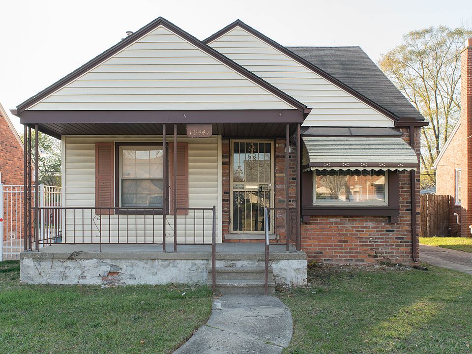 1st image of 19447 Grandville Ave