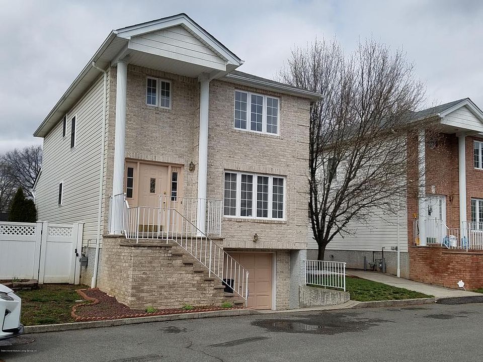 1st image of 131 Waterbury Ave