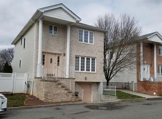 131 Waterbury Ave, Staten Island, NY 10309