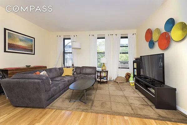 Rented by Compass | media 13
