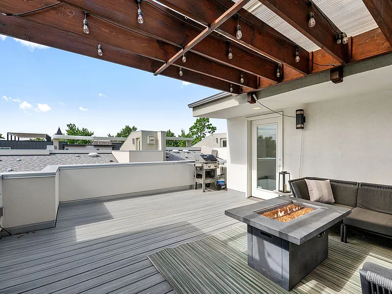 3139 Vallejo St — Photo 36