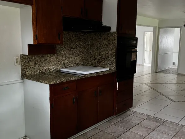 7228 Hightower St, Fort Worth, TX 76112