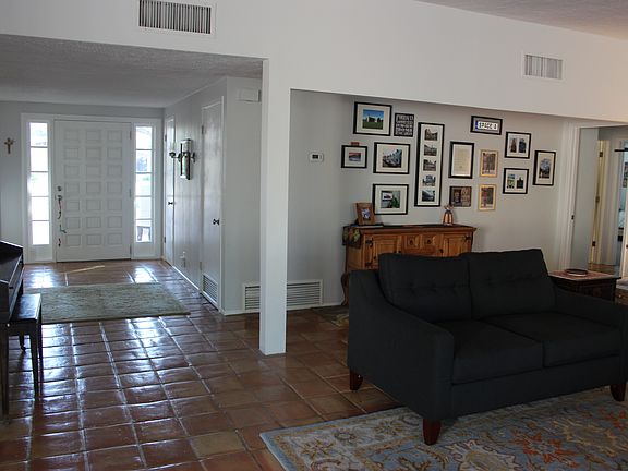 Entry View 1