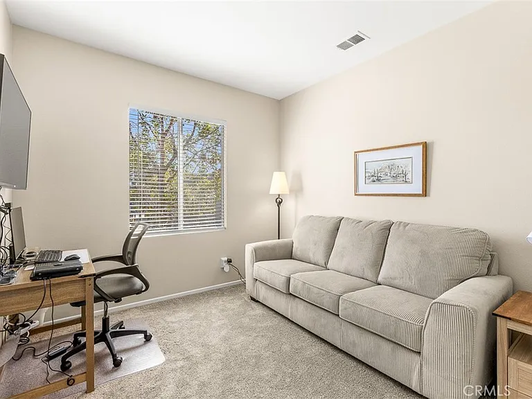 638 Sumner Way — Photo 10