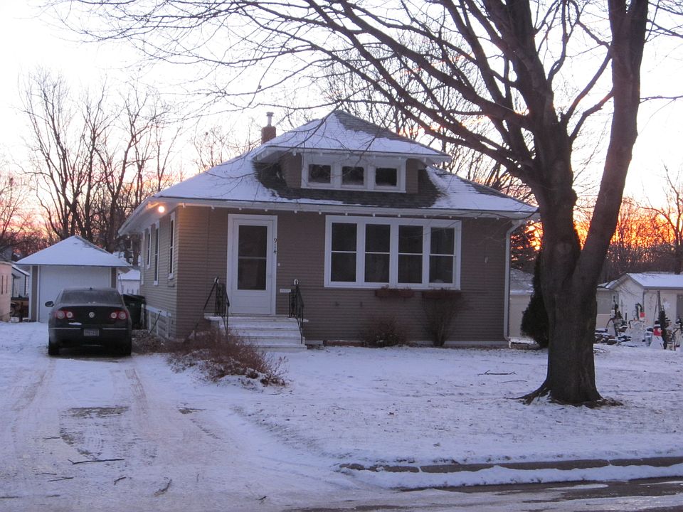Front of House & Garage