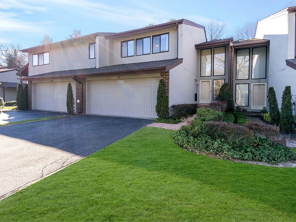 1st image of 151 Foxwood Dr