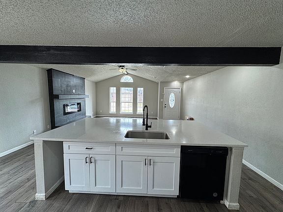 5th image of 1106 Stone Creek Dr