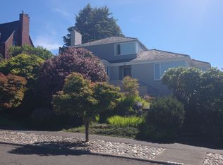 2516 W Viewmont Way W, Seattle, WA 98199