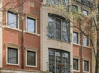 1427 S Prairie Ave, Chicago, IL 60605