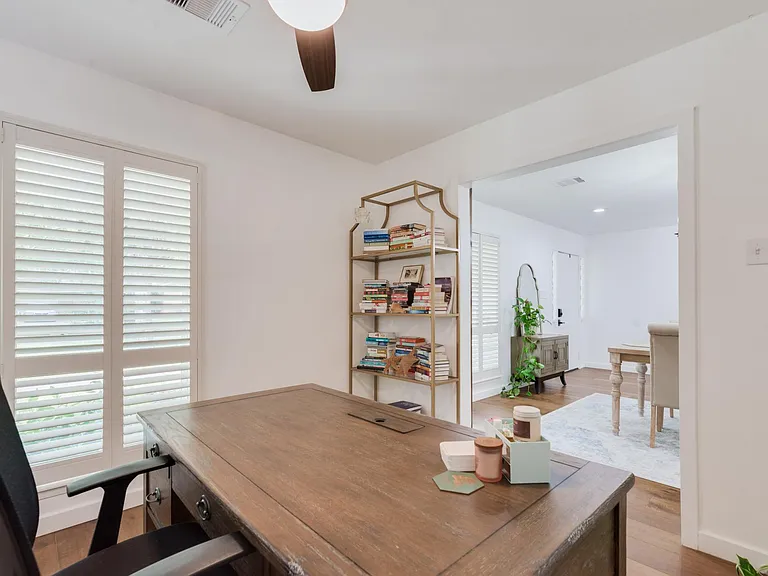 10047 Briarwild Ln — Photo 7