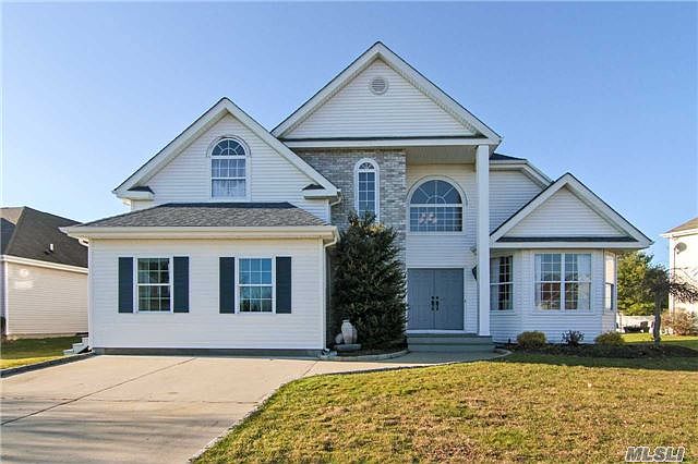 1st image of 6 Clover Meadow Ct