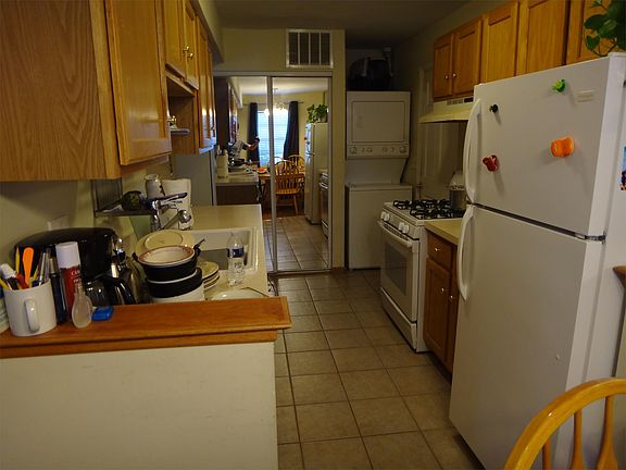 2nd image of 429 N Lake Shore Dr
